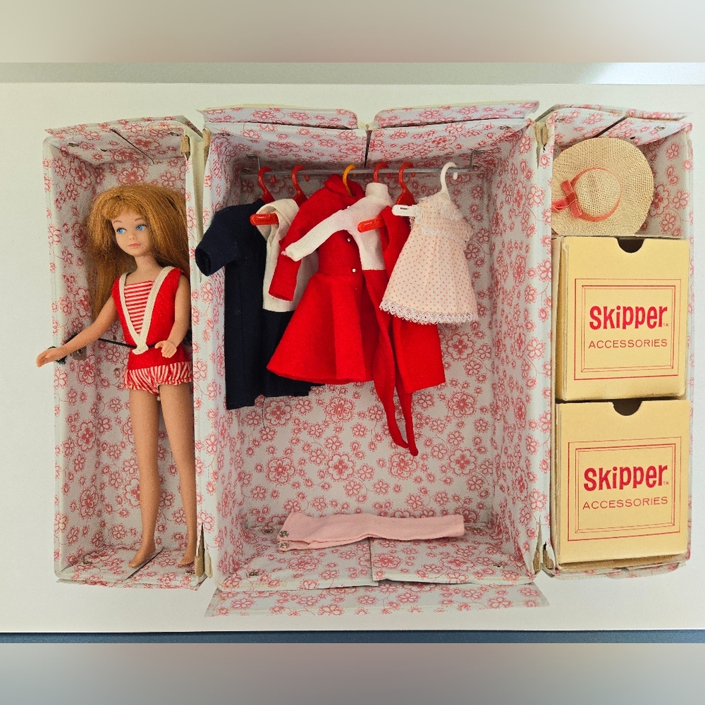 Vintage 1960's SKIPPER (Barbie's little sister) Doll, Carrying Case & Outfits
